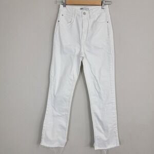 Zara Jeans Womens 6 White Denim Slim Straight Raw Hem Button Zip Hi Rise Pockets